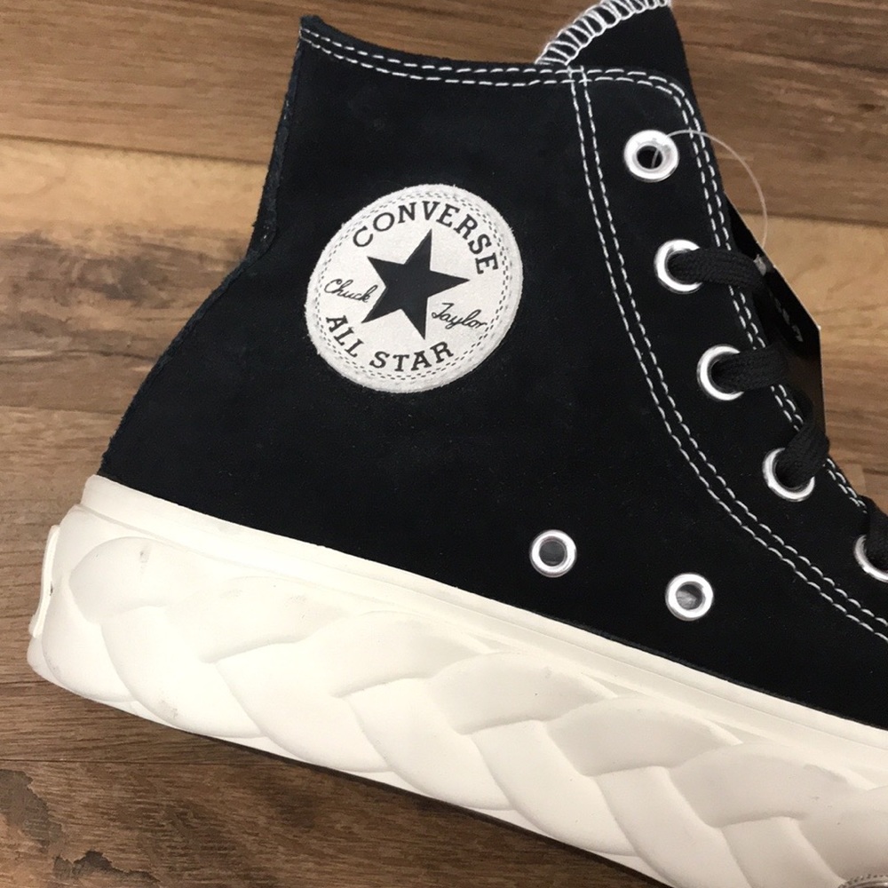 PLATFORM LEATHER CONVERSE HIGH TOP BRAND NEW - Picture 9 of 14